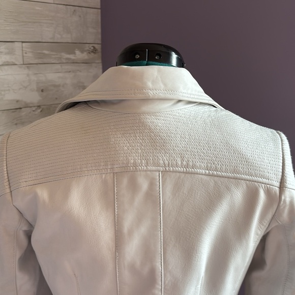 DANIER White Leather Jacket - Picture 4 of 11